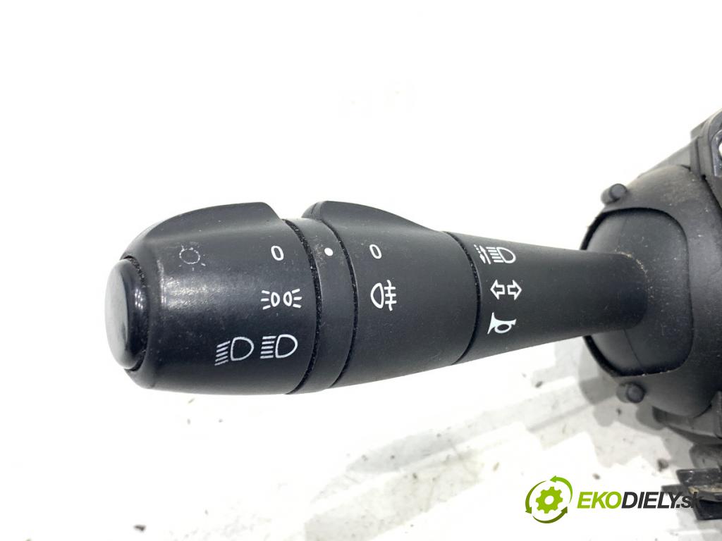 DACIA DOKKER Nadwozie pełne/minivan 2014 61 kW 1.6 1598 Prepínač kombinovaný 681728631R (Prepínacie páčky pod volantom)