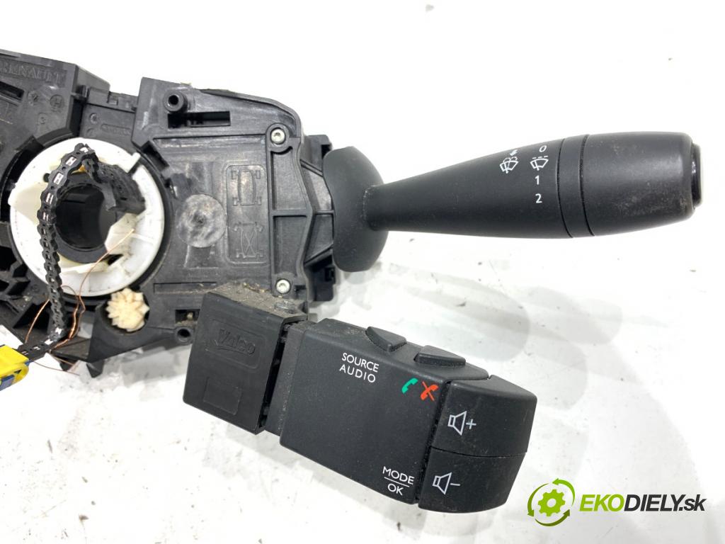 DACIA DOKKER Nadwozie pełne/minivan 2014 61 kW 1.6 1598 Prepínač kombinovaný 681728631R (Prepínacie páčky pod volantom)