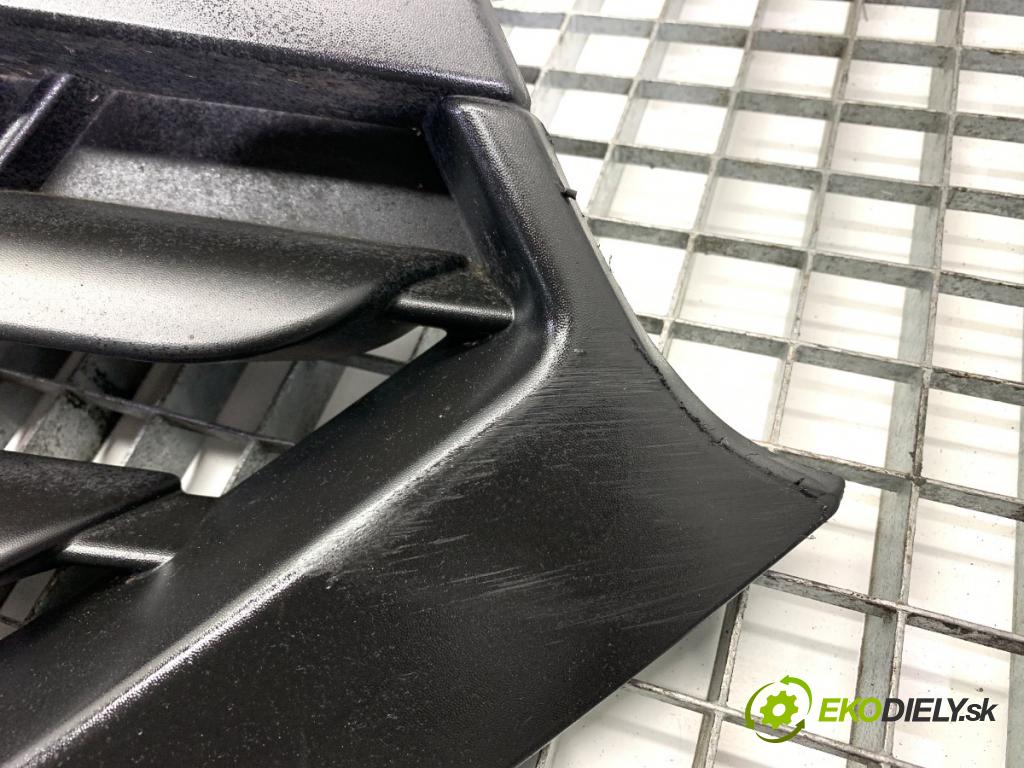 DACIA DOKKER Nadwozie pełne/minivan 2014 61 kW 1.6 1598 Mriežka maska 623108367R (Mriežka predná (maska chladiča))