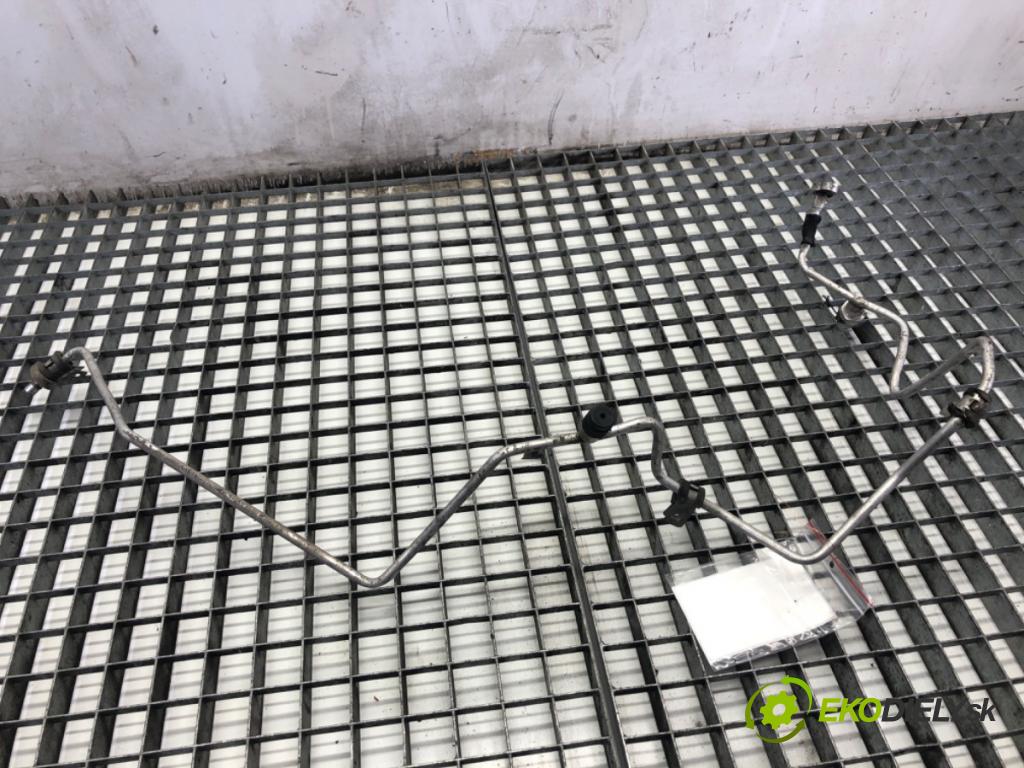 DACIA DOKKER Nadwozie pełne/minivan 2014 61 kW 1.6 1598 rúrka klimatizácie (Rúrka klimatizácie)