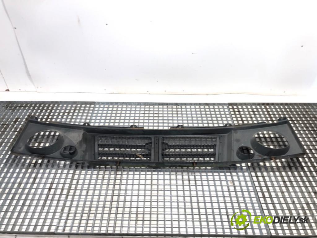 DAEWOO LUBLIN II Skrzynia 1996 64 kW 2.4 TD 2417 mřížka maska  (Přední mřížka (maska chladiče))