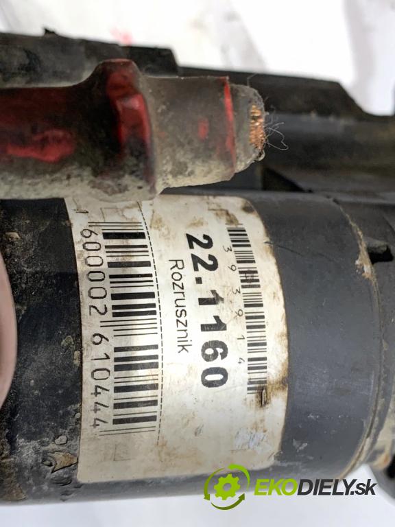 RENAULT MASTER II Skrzynia 2002 84 kW 2.8 dTI 2799 startér  (Startér)