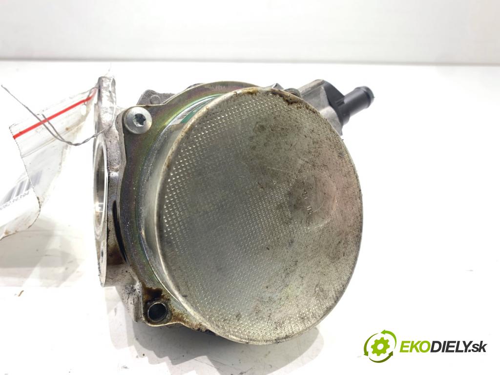AUDI A4 B8 Kombi 2008 118 kW 1.8 TFSI 1798 Pumpa vákuová B18666