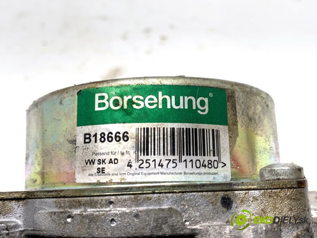 AUDI A4 B8 Kombi 2008 118 kW 1.8 TFSI 1798 pumpa vakuová B18666