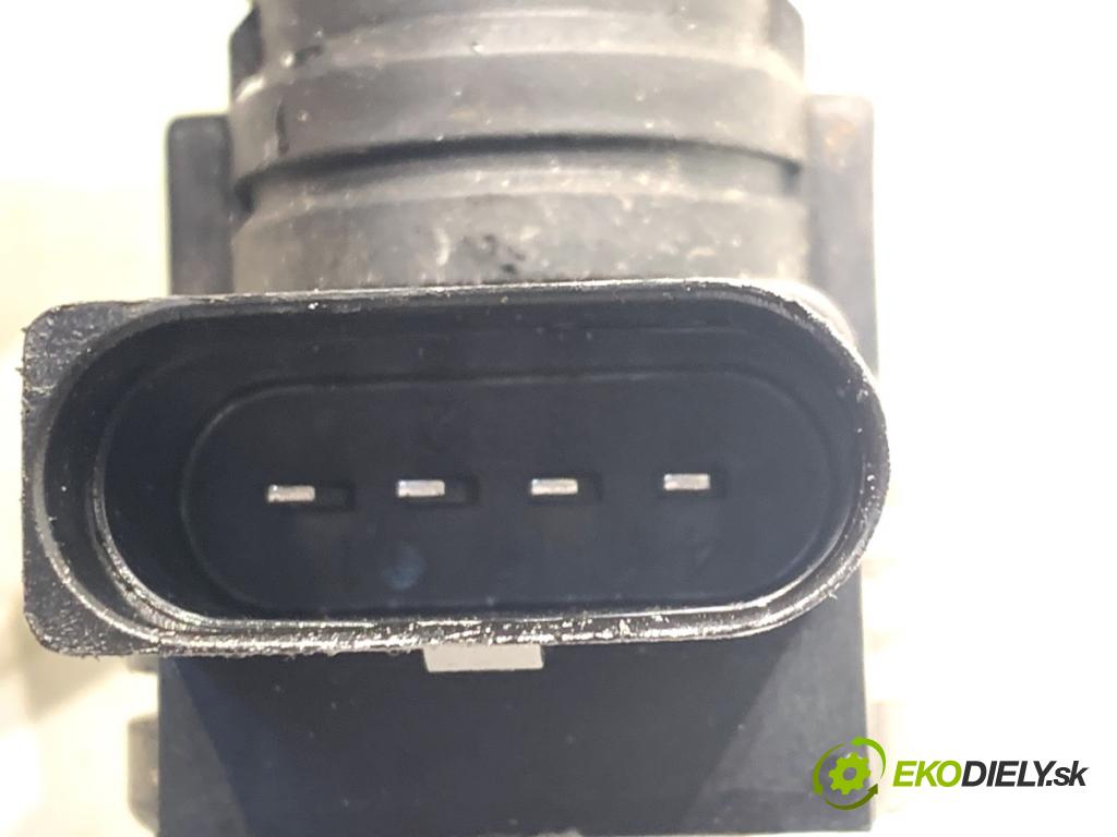 AUDI A4 B8 Kombi 2008 118 kW 1.8 TFSI 1798 Cievka zapaľovacia  (Zapaľovacia cievka)