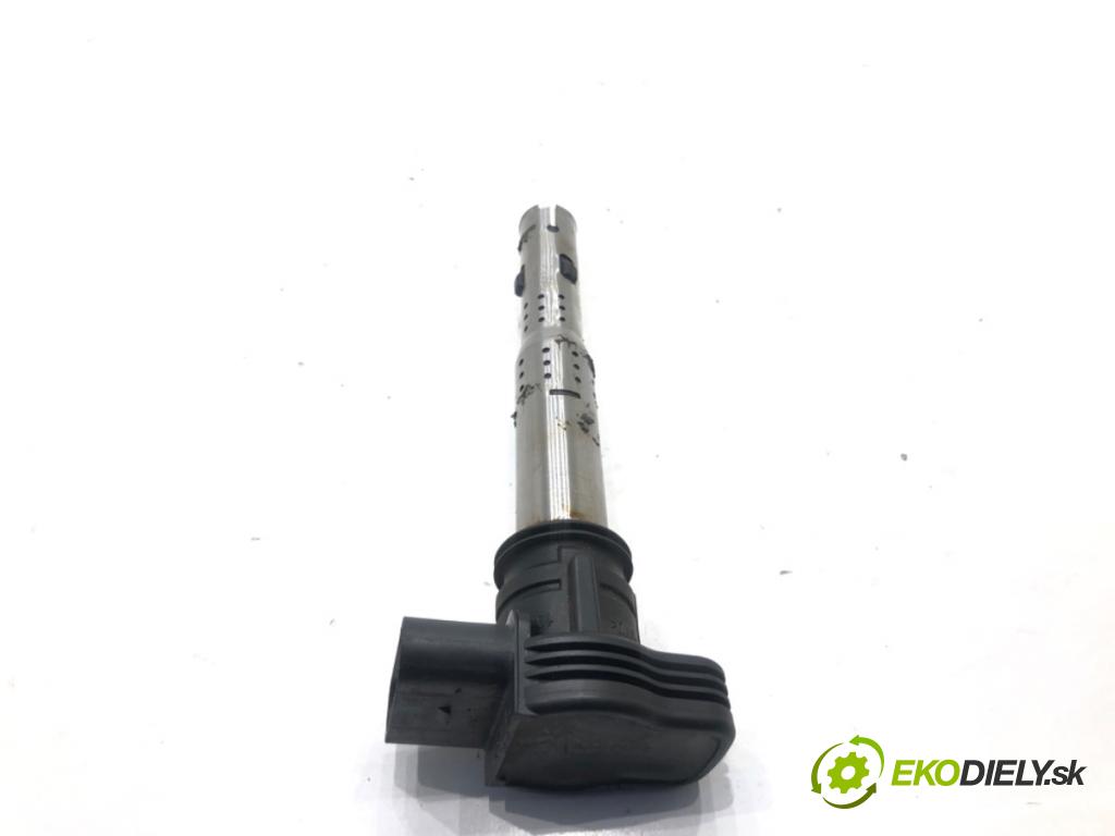AUDI A4 B8 Kombi 2008 118 kW 1.8 TFSI 1798 Cievka zapaľovacia 07K905715D (Zapaľovacia cievka)