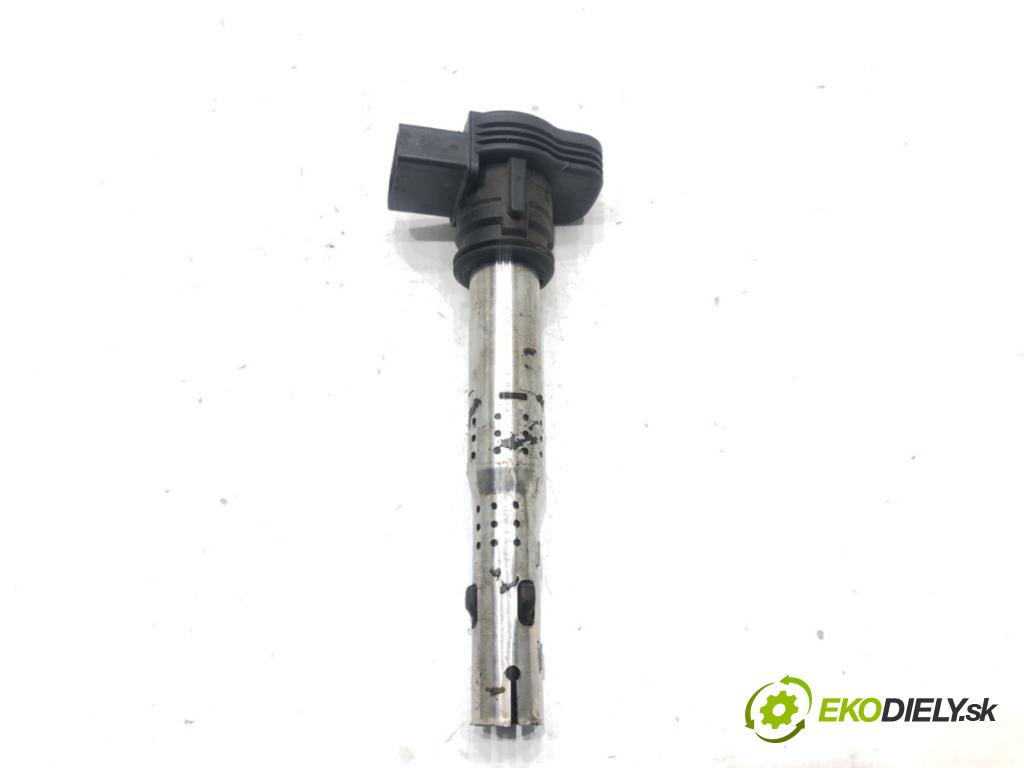 AUDI A4 B8 Kombi 2008 118 kW 1.8 TFSI 1798 Cievka zapaľovacia 07K905715D (Zapaľovacia cievka)