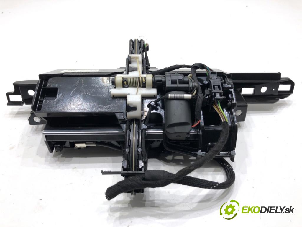 AUDI A6 C7 Kombi 2017 445 kW RS6 performance quattro 3993 Dislpej 4G1919601AF (Prístrojová doska)