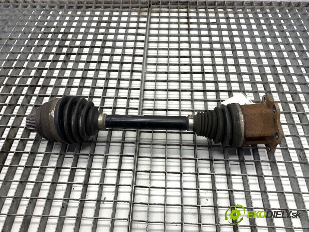 AUDI A6 C7 Kombi 2017 445 kW RS6 performance quattro 3993 poloos pravý přední část 4G0407271F