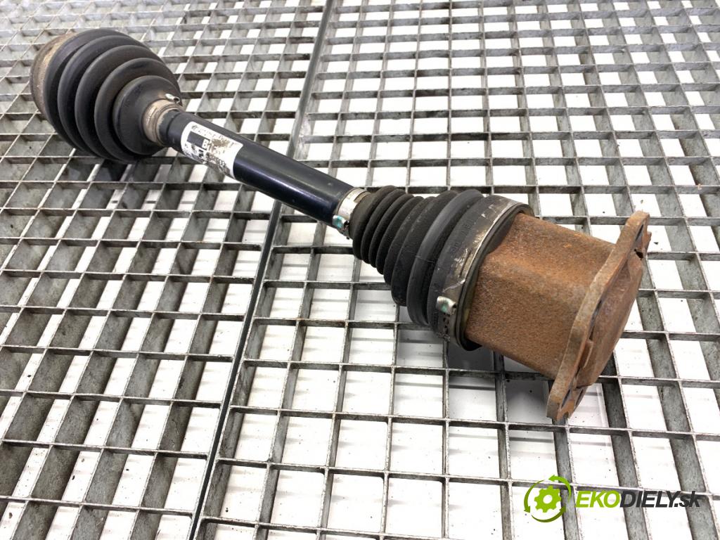 AUDI A6 C7 Kombi 2017 445 kW RS6 performance quattro 3993 poloos pravý přední část 4G0407271F