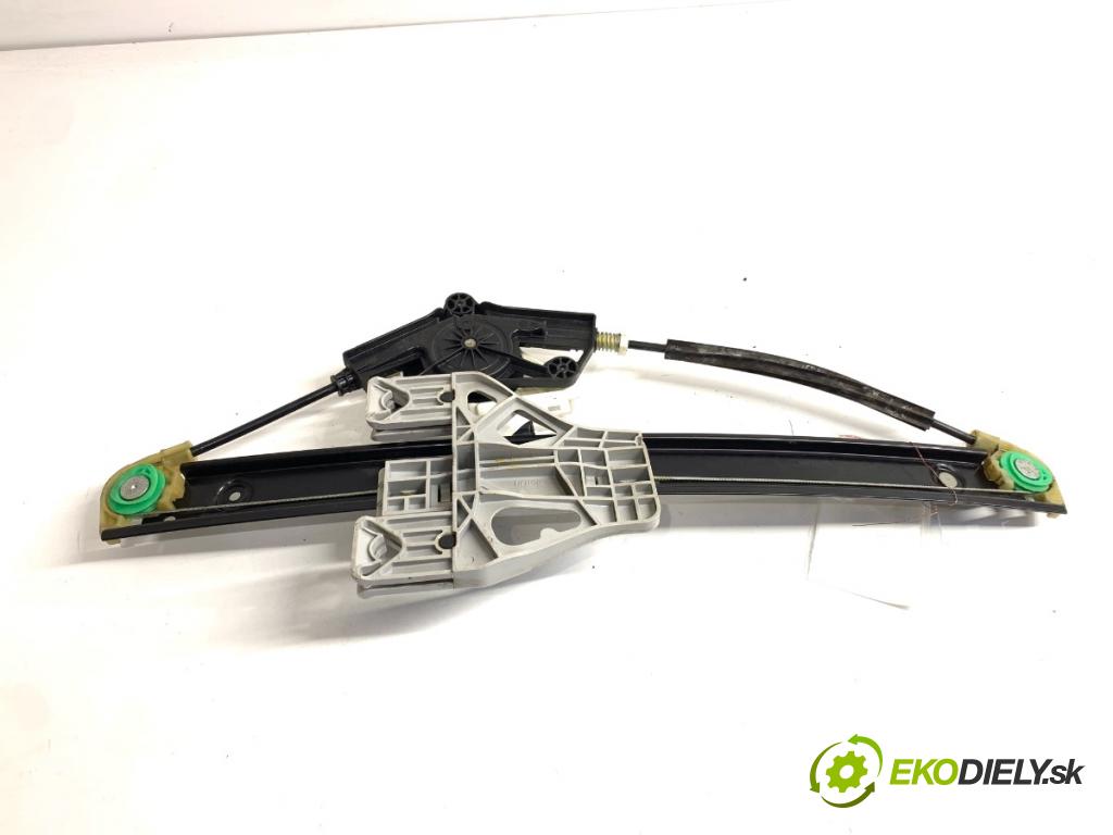 AUDI A6 C7 Kombi 2017 445 kW RS6 performance quattro 3993 Mechanizmus okna pravy zad 4G0839462