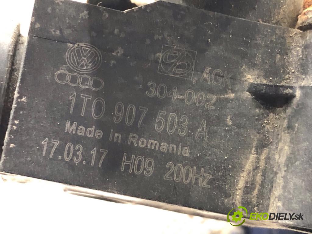 AUDI A6 C7 Kombi 2017 445 kW RS6 performance quattro 3993 Snímač XENON zad ľavy 1T0907503A