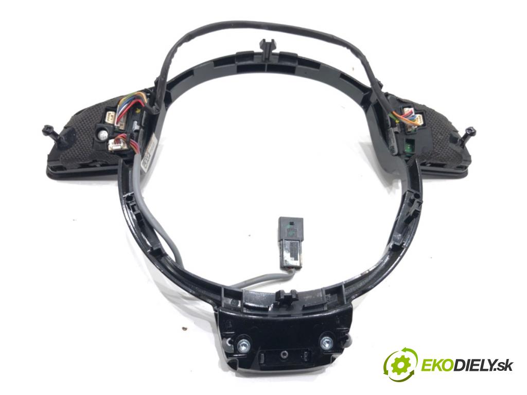 AUDI A6 C7 Kombi 2017 445 kW RS6 performance quattro 3993 SPÍNAČE: volantu 62475382A