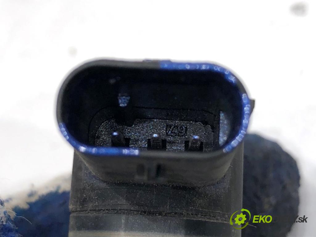 AUDI A6 C7 Kombi 2017 445 kW RS6 performance quattro 3993 snímač PDC 1S0919275C