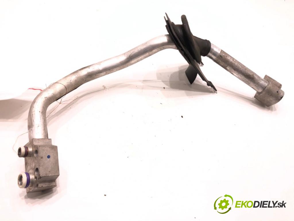 AUDI A6 C7 Kombi 2017 445 kW RS6 performance quattro 3993 rúrka klimatizace 4G1260712G (Trubka klimatizace)