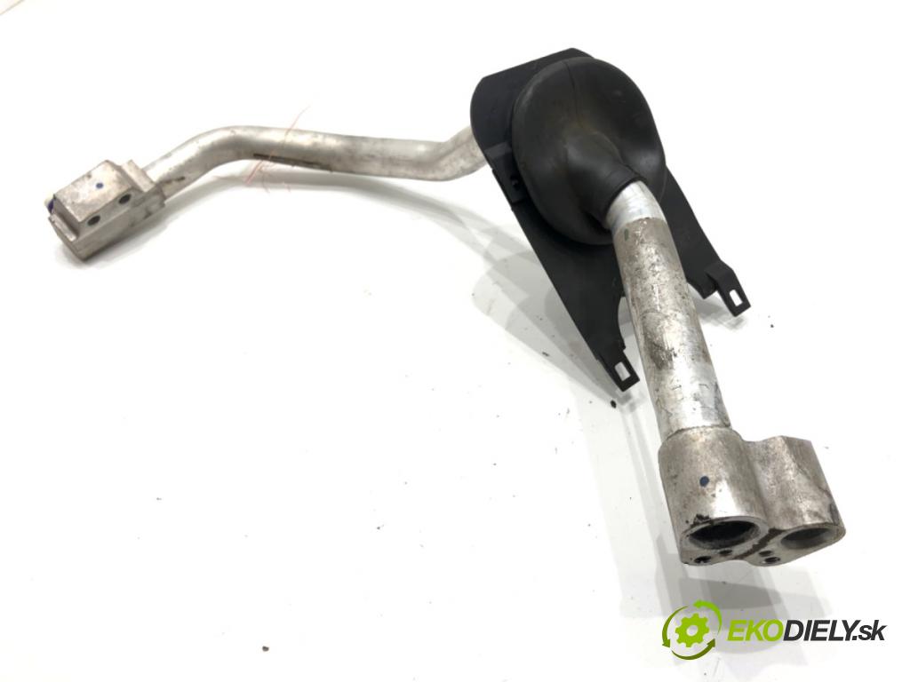 AUDI A6 C7 Kombi 2017 445 kW RS6 performance quattro 3993 rúrka klimatizace 4G1260712G (Trubka klimatizace)