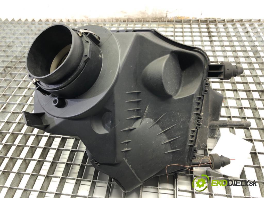 AUDI A6 C6 sedan 2004 188 kW 3.2 FSI 3123 Obal filtra vzduchu 4F0133835F (Obal vzduchového filtra)