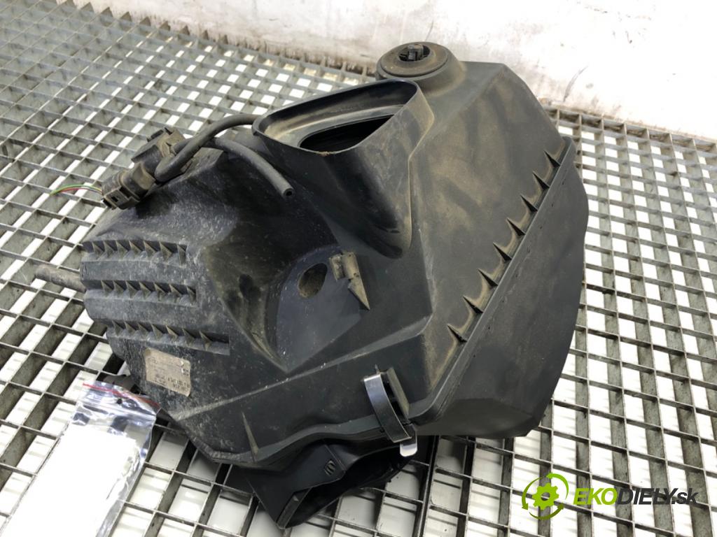 AUDI A6 C6 sedan 2004 188 kW 3.2 FSI 3123 Obal filtra vzduchu 4F0133835F (Obal vzduchového filtra)