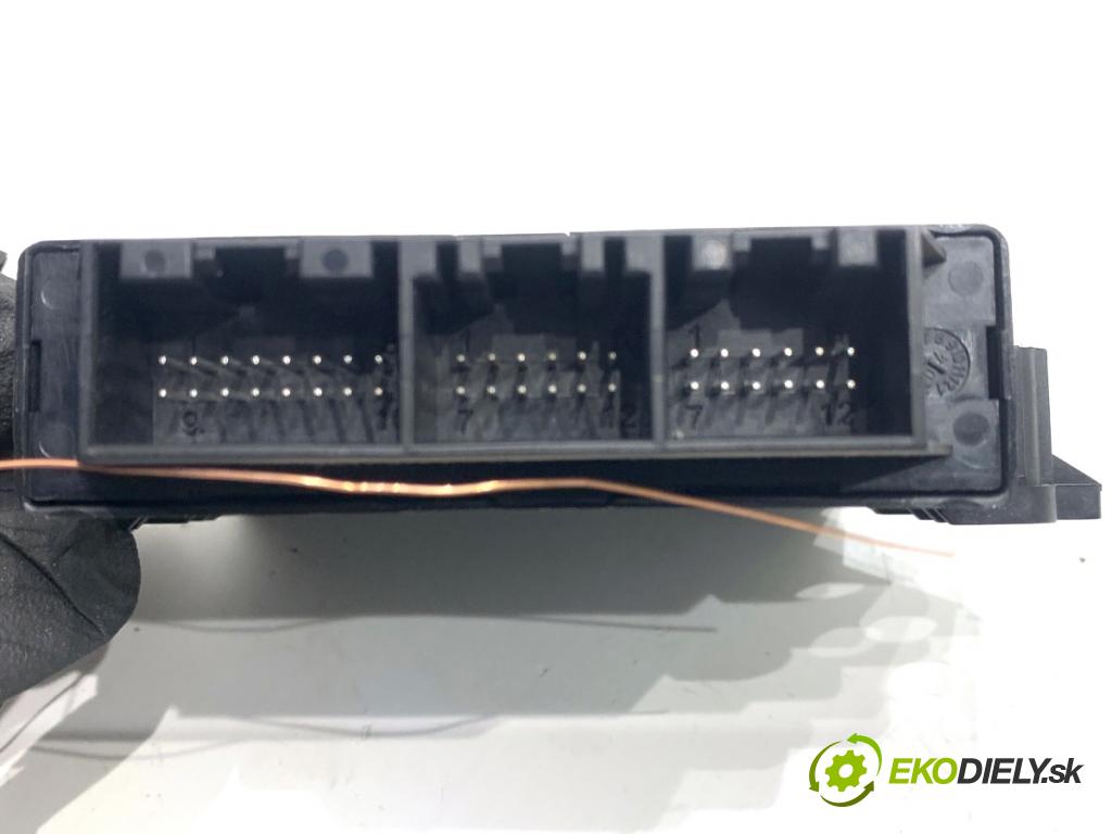 AUDI A6 C6 sedan 2004 188 kW 3.2 FSI 3123 Modul PDC 4F0919283 (Riadiaca jednotka ostatné)