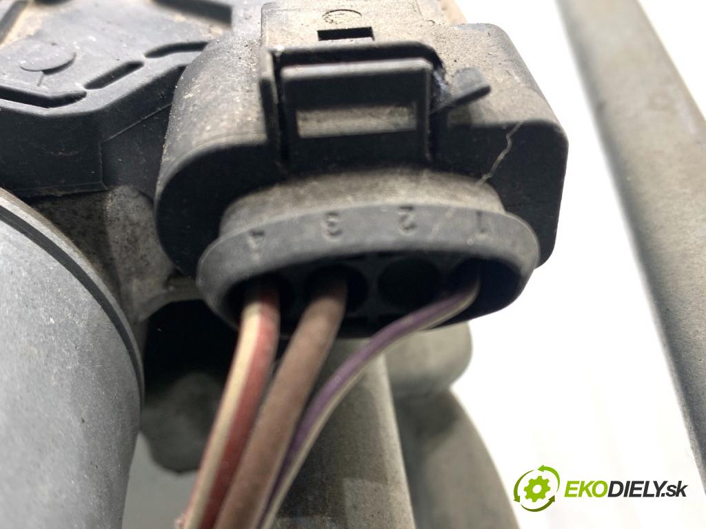 AUDI A6 C6 sedan 2004 188 kW 3.2 FSI 3123 Mechanizmus stieračov predný 4F1955119D 4F1955023K (Motorček stieračov predný)