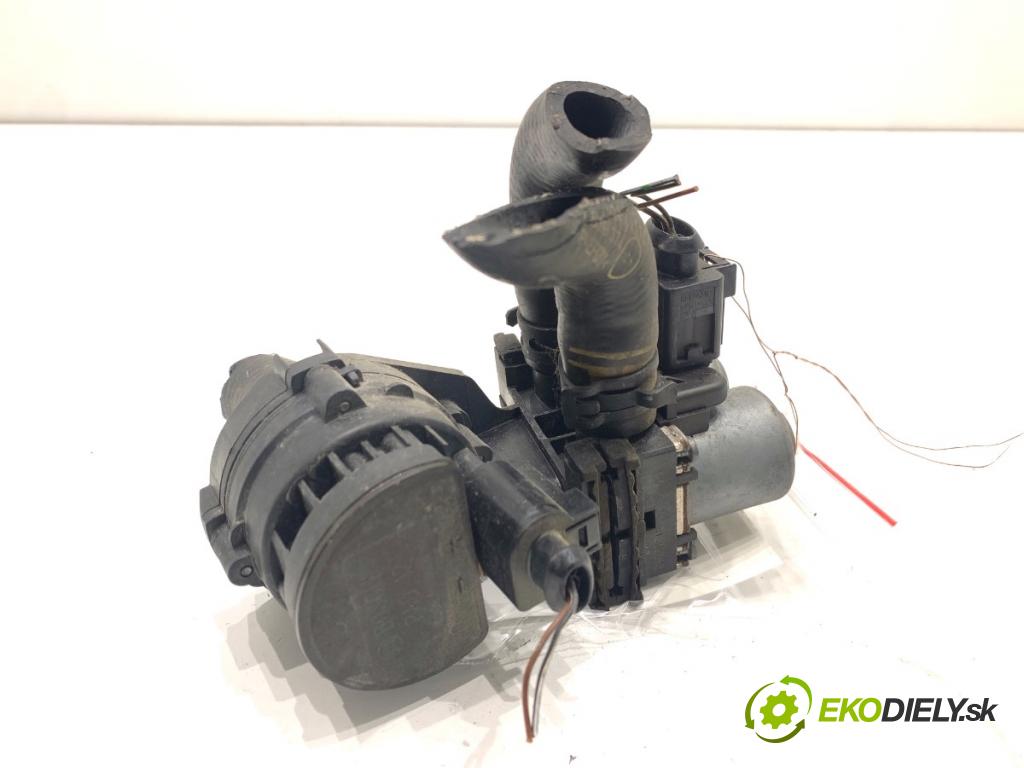 AUDI A6 C6 sedan 2004 188 kW 3.2 FSI 3123 Magnetický ventil vody  (Elektrosúčasti ostatné)