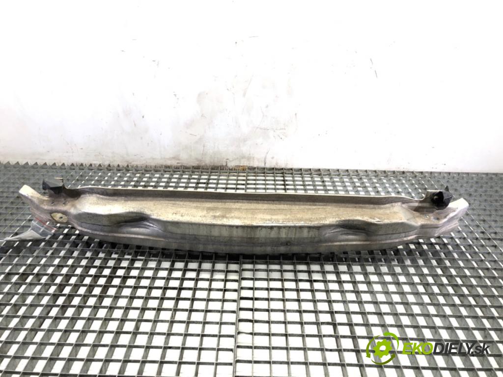 AUDI A6 C6 sedan 2004 188 kW 3.2 FSI 3123 výztuha nárazníka přední část  (Přední výztuha)