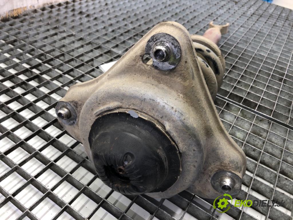 AUDI A6 C6 sedan 2004 188 kW 3.2 FSI 3123 tlumič levý přední část