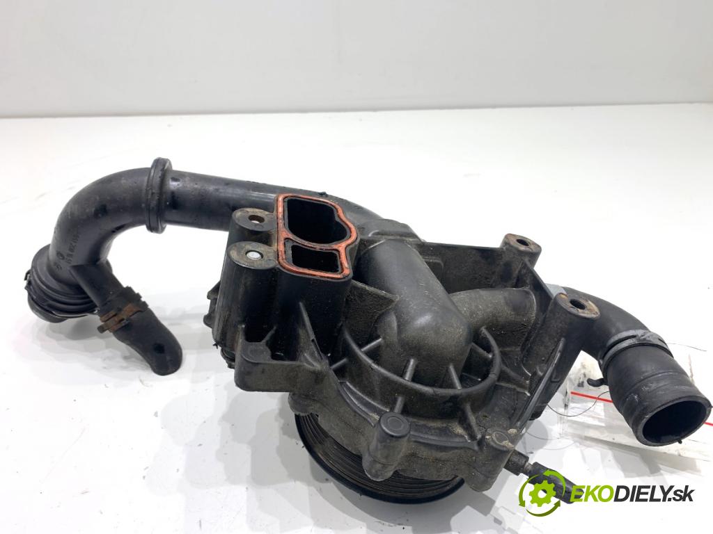 MERCEDES-BENZ X204 SUV 2010 125 kW 220 CDI (204.902) 2143 pumpa vody A6512002100 A65120001 (Vodní pumpa)