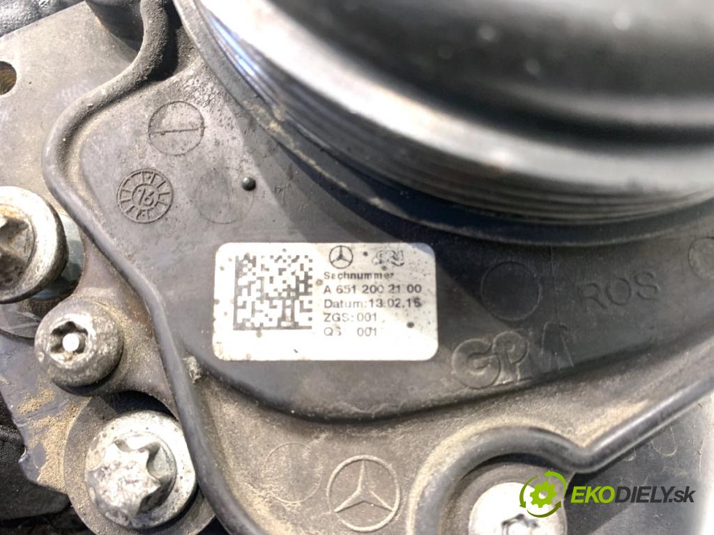 MERCEDES-BENZ X204 SUV 2010 125 kW 220 CDI (204.902) 2143 pumpa vody A6512002100 A65120001 (Vodní pumpa)