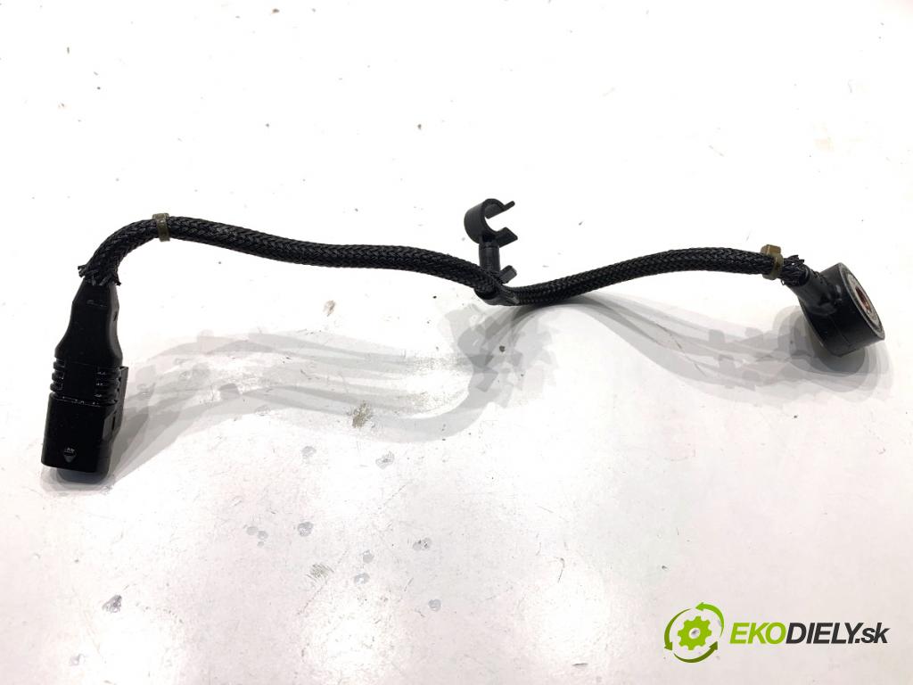 MERCEDES-BENZ X204 SUV 2010 125 kW 220 CDI (204.902) 2143 Snímač klepania 805-646 (Snímač)