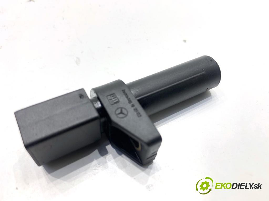 MERCEDES-BENZ X204 SUV 2010 125 kW 220 CDI (204.902) 2143 Snímač pozície hriadeľa kľukového A0031532828 (Snímač polohy kľukového hriadeľa)