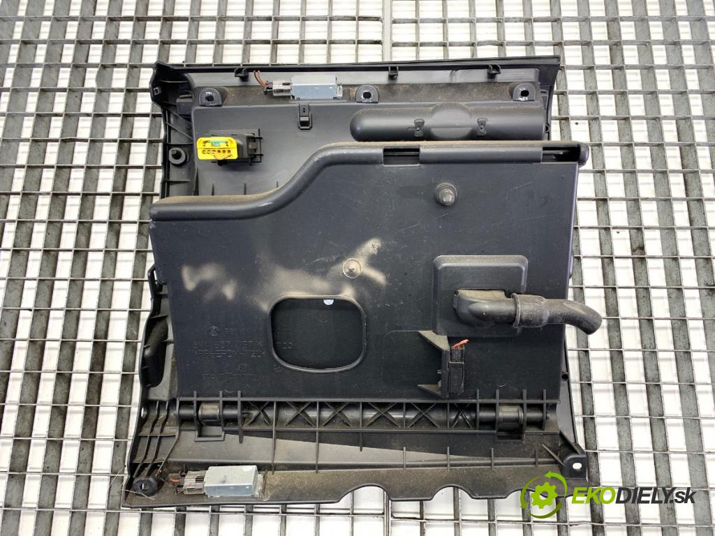 VW TIGUAN SUV 2008 103 kW 2.0 TDI 4motion 1968 Priehradka, kastlík spolujazdca 5M1857097N (Priehradka (kastlík))