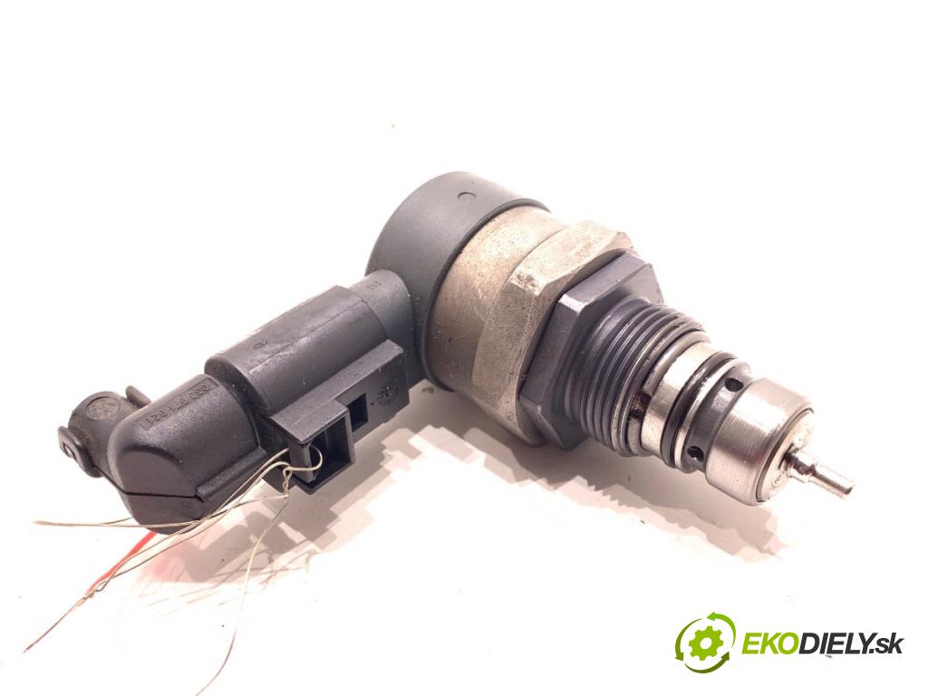 VW TIGUAN SUV 2008 103 kW 2.0 TDI 4motion 1968 Regulátor tlaku paliva 057130764H (Palivový systém ostatné)