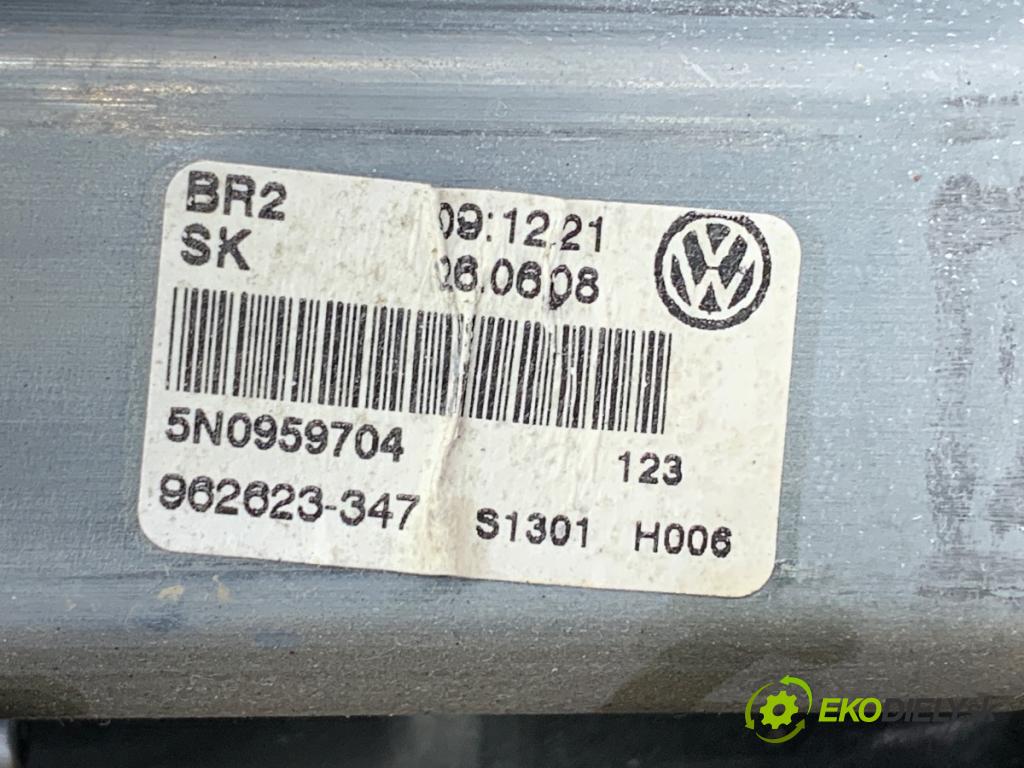 VW TIGUAN SUV 2008 103 kW 2.0 TDI 4motion 1968 mechanismus okna pravý zadní část 5N0839730F