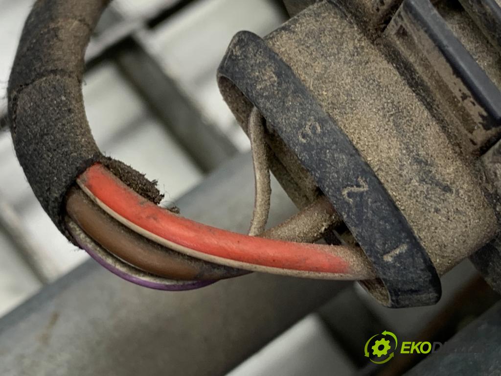 VW TIGUAN SUV 2008 103 kW 2.0 TDI 4motion 1968 Mechanizmus stieračov predný 5N1955119 (Motorček stieračov predný)