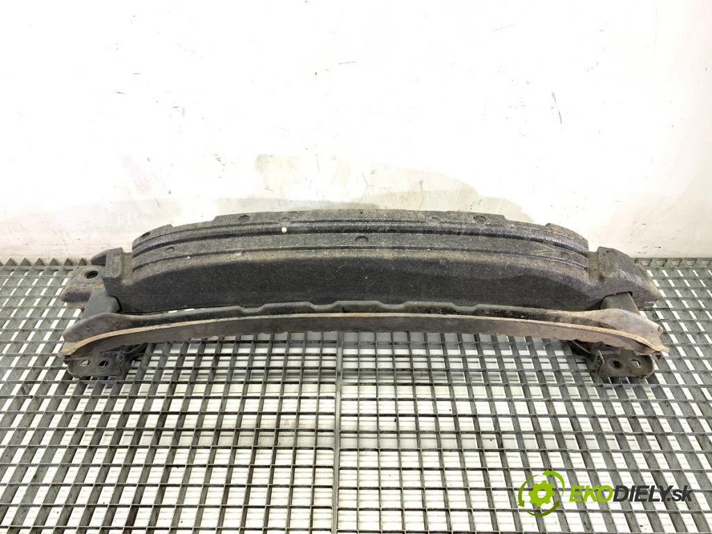 VW TIGUAN SUV 2008 103 kW 2.0 TDI 4motion 1968 výztuha nárazníka přední část  (Přední výztuha)