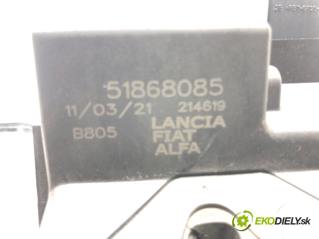 FIAT TIPO sedan 2021 70 kW 1.4 (356SXA1B) 1368 zámok dverí zad 51868085