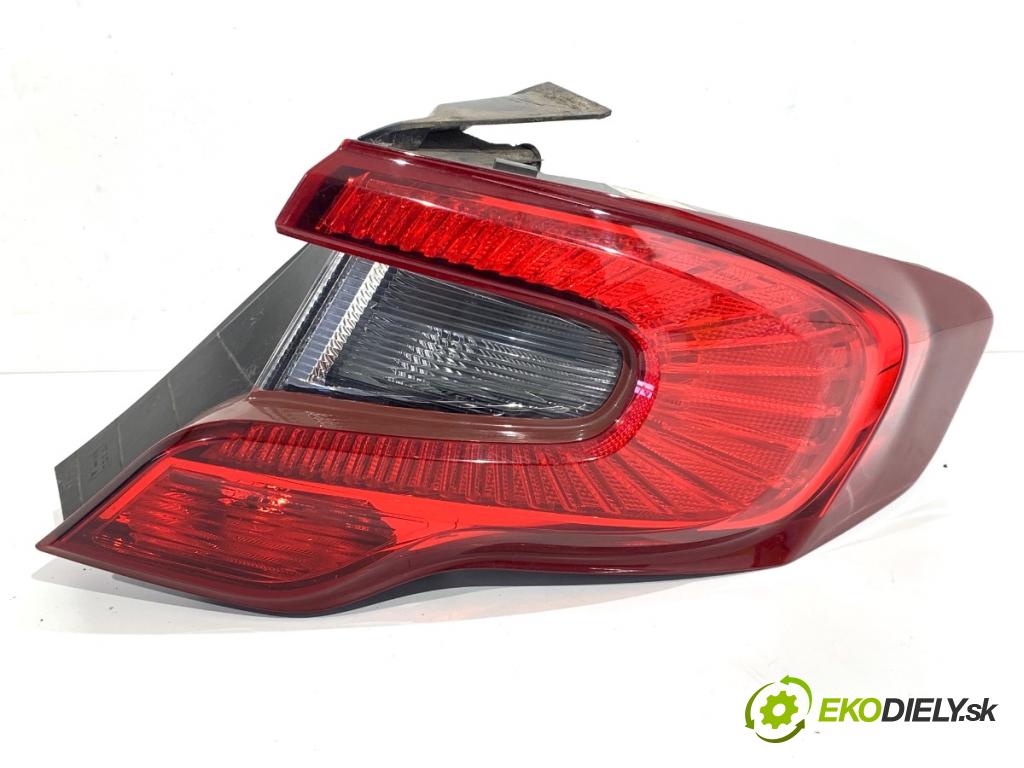 FIAT TIPO sedan 2021 70 kW 1.4 (356SXA1B) 1368 světlo pravý zadní část 521954570E