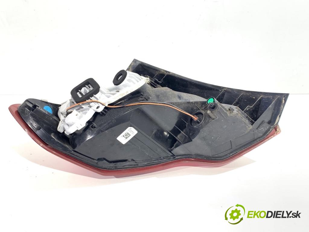 FIAT TIPO sedan 2021 70 kW 1.4 (356SXA1B) 1368 světlo pravý zadní část 521954570E