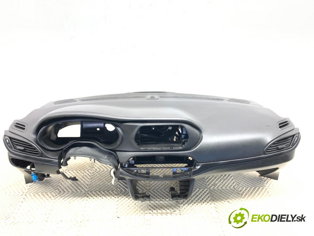 FIAT TIPO sedan 2021 70 kW 1.4 (356SXA1B) 1368 Palubná doska silentbloku pasy