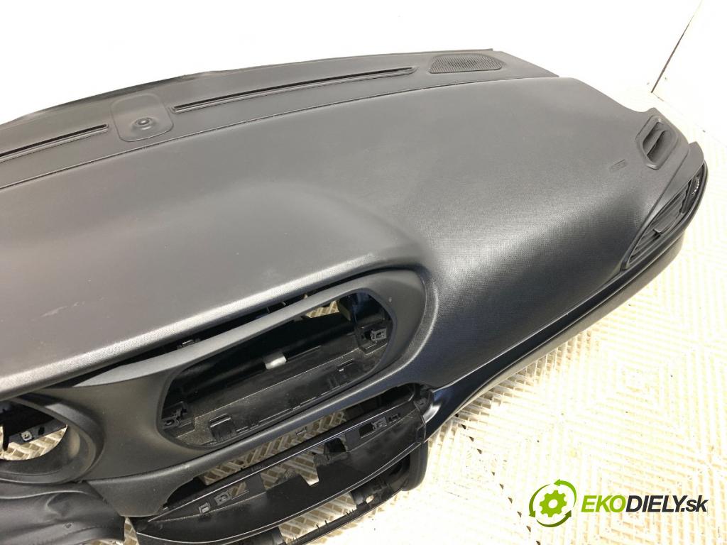 FIAT TIPO sedan 2021 70 kW 1.4 (356SXA1B) 1368 Palubná doska silentbloku pasy