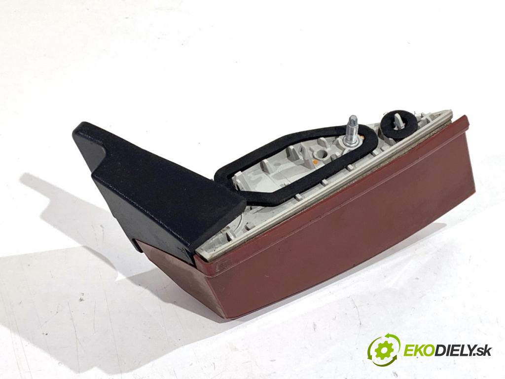 FIAT TIPO sedan 2021 70 kW 1.4 (356SXA1B) 1368 světlo pravá zadní část vnitřní 52195071