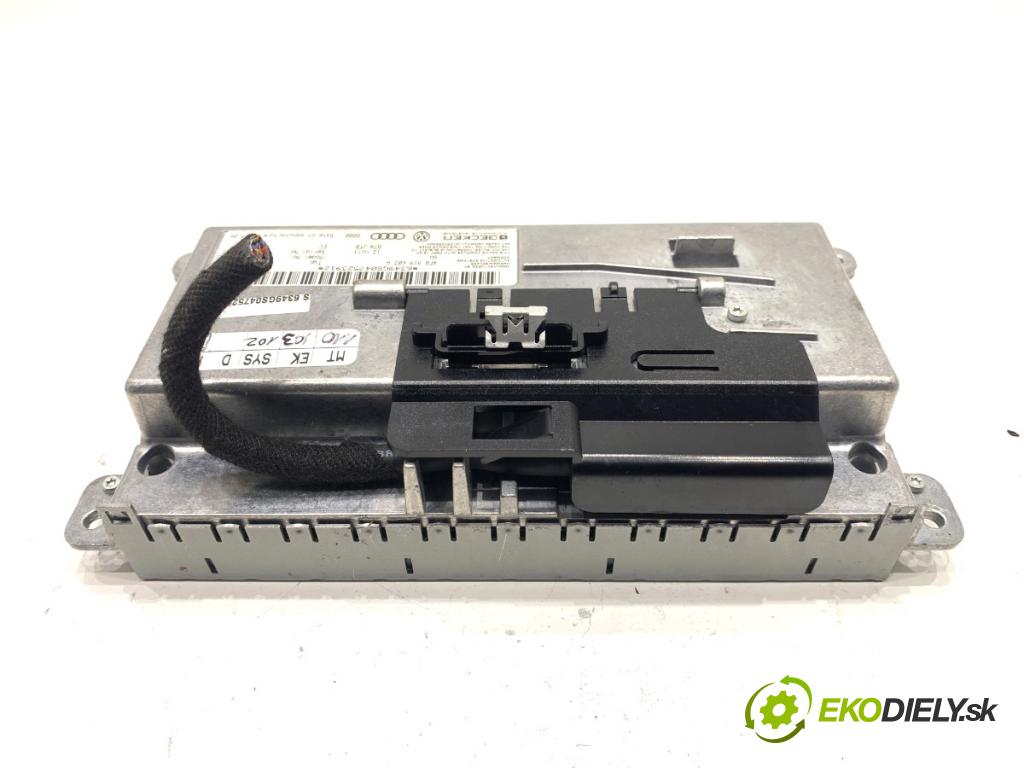 AUDI A6 C6 sedan 2004 188 kW 3.2 FSI 3123 Dislpej 4F0919603A (Prístrojová doska)