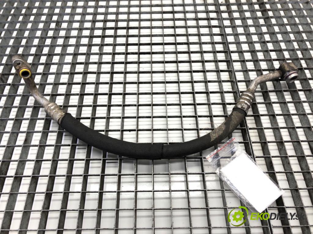 AUDI A6 C6 sedan 2004 188 kW 3.2 FSI 3123 rúrka klimatizace  (Trubka klimatizace)