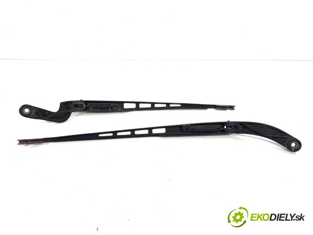 AUDI A6 C6 sedan 2004 188 kW 3.2 FSI 3123 Rameno stierače predný 4F1955409 4F1955410