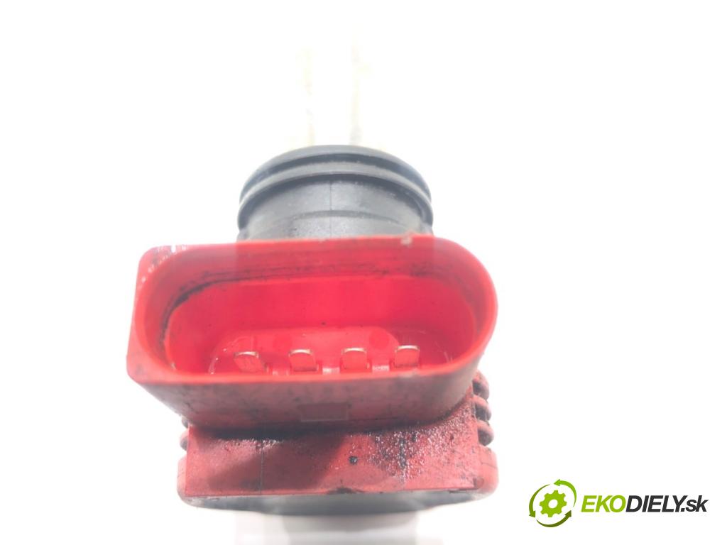 AUDI A6 C6 sedan 2004 188 kW 3.2 FSI 3123 Cievka zapaľovacia 06E905115E (Zapaľovacia cievka)