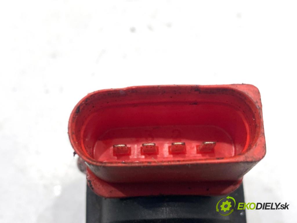 AUDI A6 C6 sedan 2004 188 kW 3.2 FSI 3123 Cievka zapaľovacia 06E905115E (Zapaľovacia cievka)