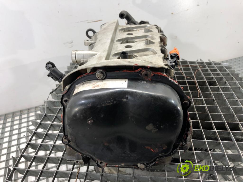 AUDI A6 C6 sedan 2004 188 kW 3.2 FSI 3123 Hlava valcov pravy 06E103374B
