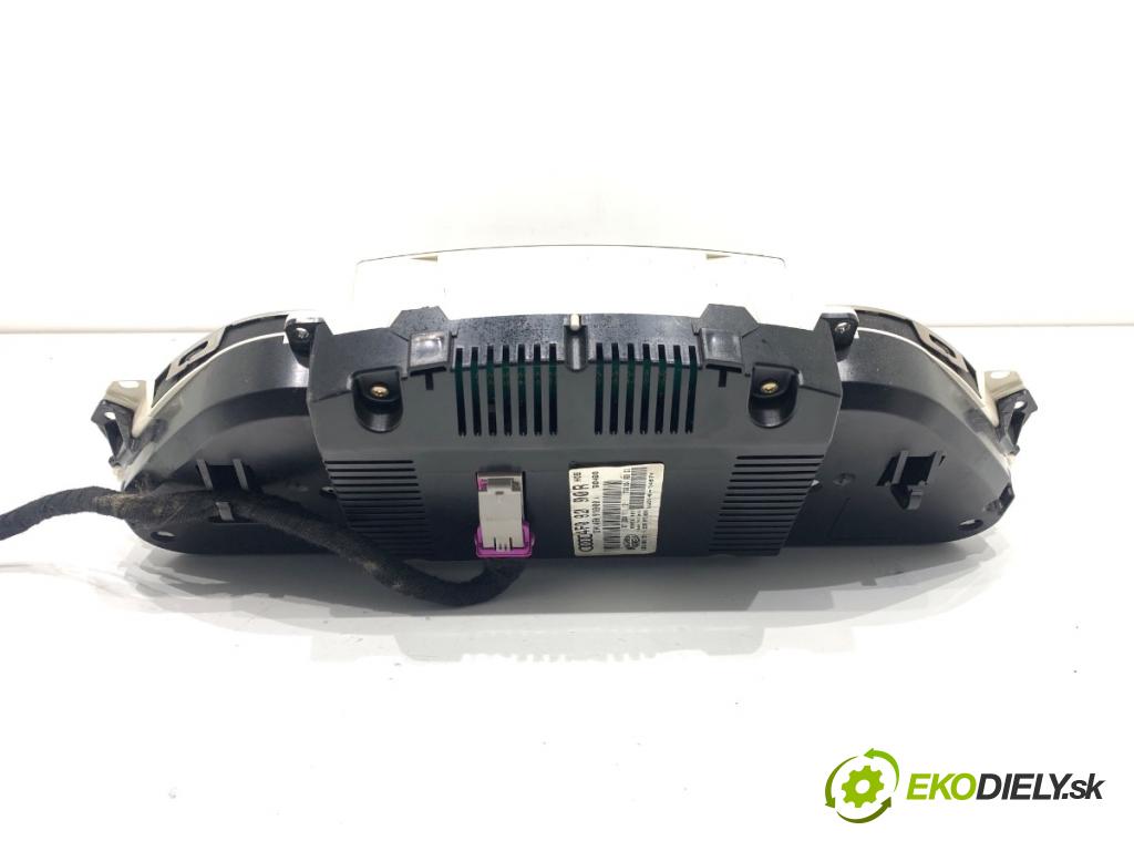 AUDI A6 C6 sedan 2004 188 kW 3.2 FSI 3123 Prístrojovka 4F0920900R (Prístrojová doska)