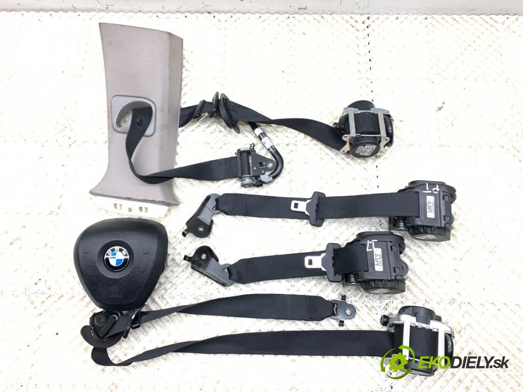 BMW F16 SUV 2014 190 kW xDrive 30 d 2993 Palubná doska silentbloku pasy
